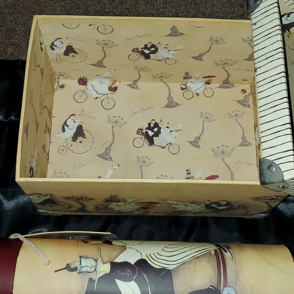 Wine Tube and Box - Picture 2 of 3